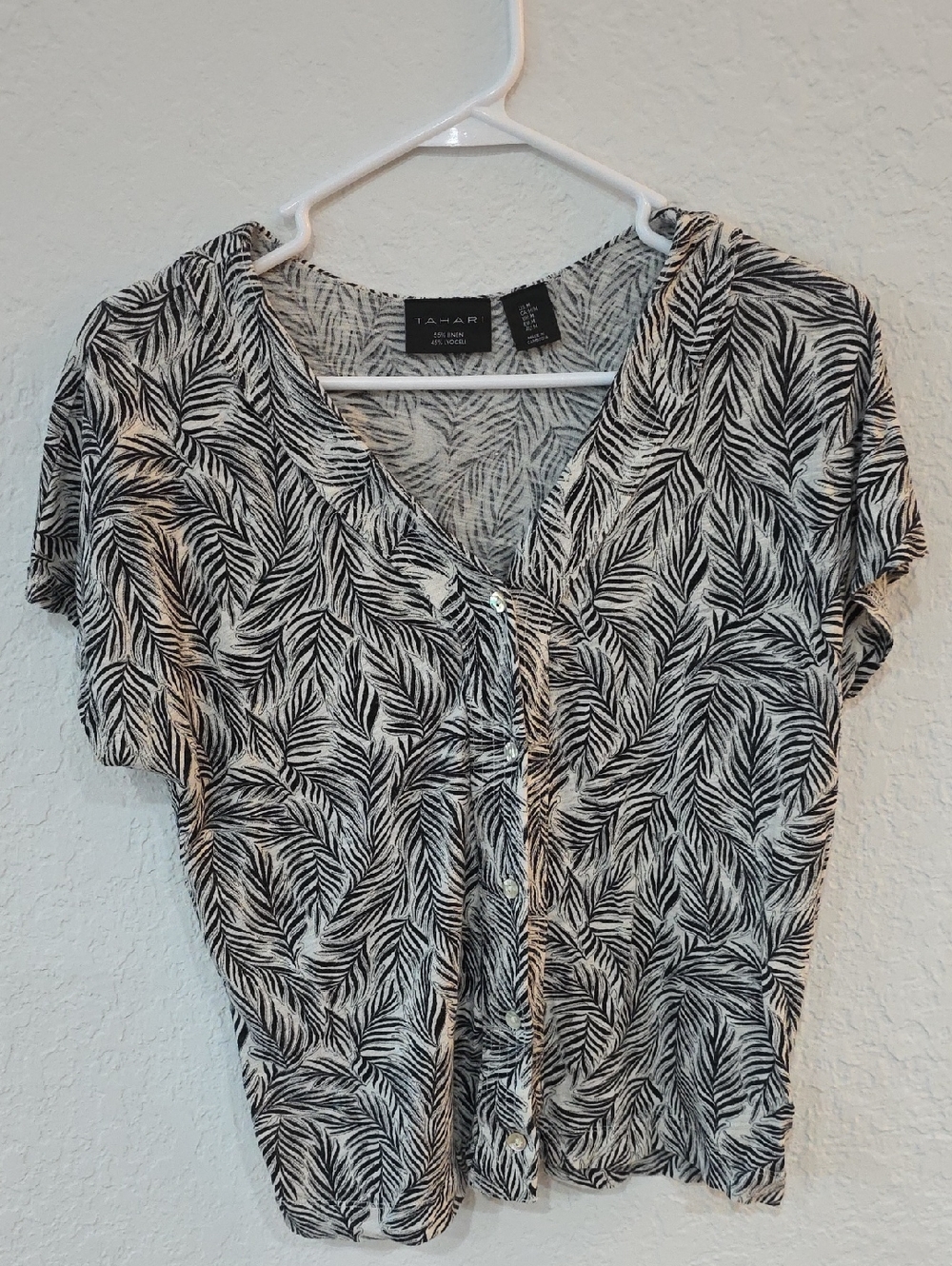 Tahari Black and White Leaf-Print Button Down Top